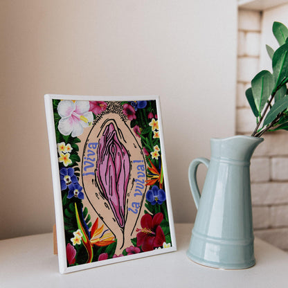 '¡Viva La Vulva!' art print in white skin tone, framed scene - Candid Almond